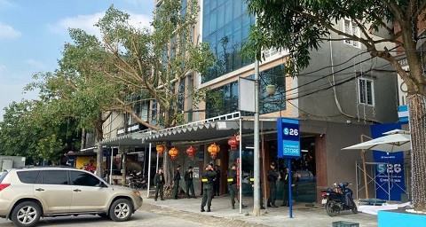 Hàng chục cảnh sát xuất hiện phong tỏa, khám xét nhà đại gia khét tiếng ở xứ Thanh