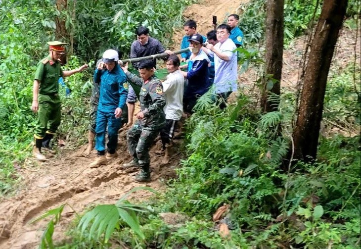 Miền Trung còn mưa lớn phức tạp, Thủ tướng yêu cầu chủ động sơ tán dân đến nơi an toàn