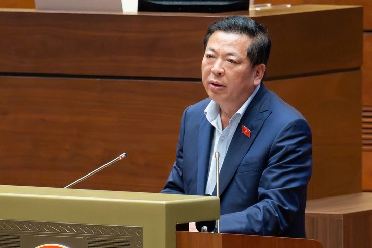 Bộ trưởng Bộ Xây dựng Trần Hồng Minh nói về đề xuất bỏ giấy phép xây dựng nhà dưới 7 tầng