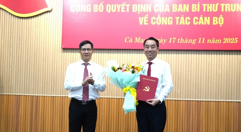 Chủ tịch UBND tỉnh Vĩnh Long Lữ Quang Ngời giữ chức Phó Bí thư Tỉnh ủy Cà Mau