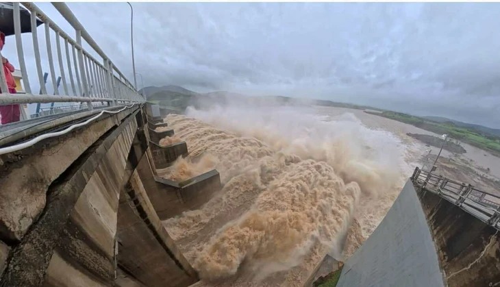 Phó thủ tướng yêu cầu đánh giá lại quy trình vận hành hồ chứa và quy định rõ trách nhiệm chủ hồ