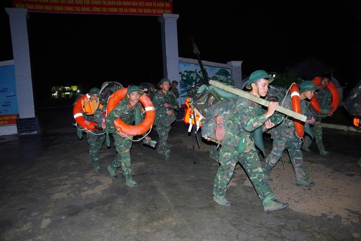 Bộ đội xuất quân từ 3h sáng, Tư lệnh Quân khu 5 yêu cầu Đắk Lắk, Gia Lai, Quảng Ngãi sẵn sàng