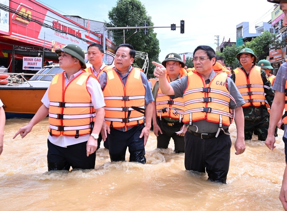 Thủ tướng: Trước 15h chiều 6/11 phải sơ tán dân cư tại khu vực nguy hiểm