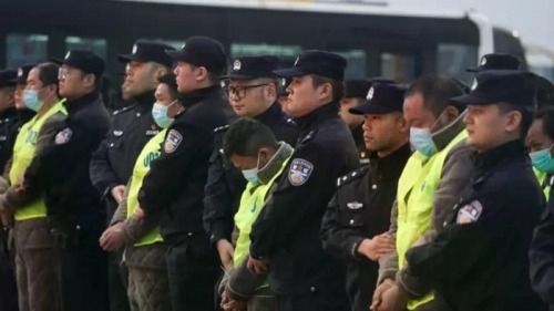 Trung Quốc đưa về nước hơn 1.000 công dân nghi liên quan lừa đảo viễn thông