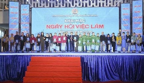 Hải Phòng đã tổ chức hơn 100 phiên giao dịch, gần 40.000 người có việc làm