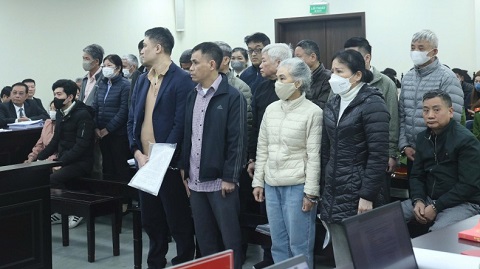 18 cựu sếp hầu tòa trong vụ nhận hối lộ hơn 71 tỷ đồng để “tuồn” thuốc vào bệnh viện