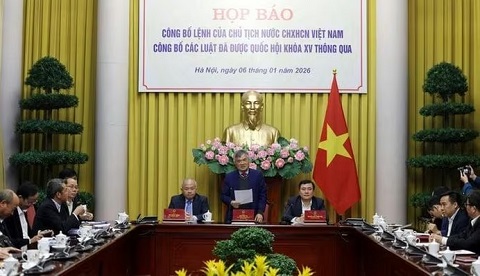 Công bố Lệnh của Chủ tịch nước về 12 luật liên quan lĩnh vực kinh tế và thuế