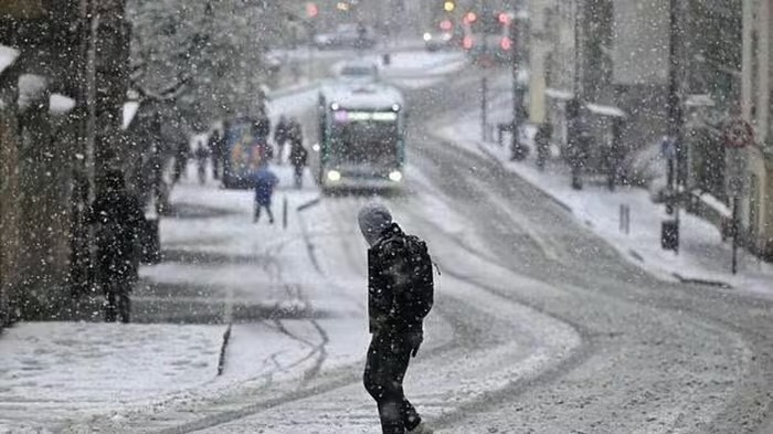 Ít nhất 5 người thiệt mạng trong các vụ tai nạn giao thông do băng tuyết ở Pháp