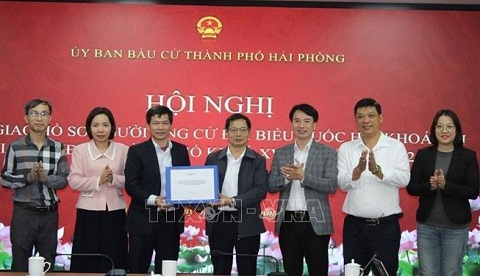 Hải Phòng: Bàn giao hồ sơ người ứng cử đại biểu Quốc hội khóa XVI và đại biểu HĐND thành phố