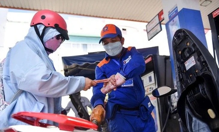 Nghi găm xăng dầu trước giờ tăng giá: Cục Thuế yêu cầu kiểm tra đột xuất