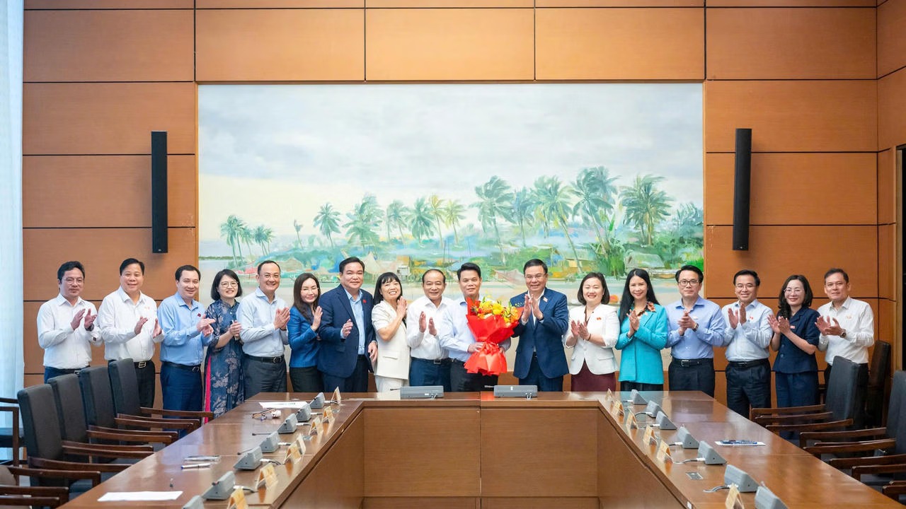 Chủ tịch UBND TP Hải Phòng được bầu giữ chức Trưởng Đoàn đại biểu Quốc hội TP