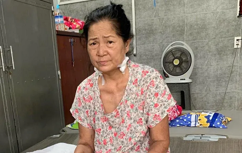 Mẹ mắc ung thư máu cấp, con trai kiệt quệ vì chi phí điều trị