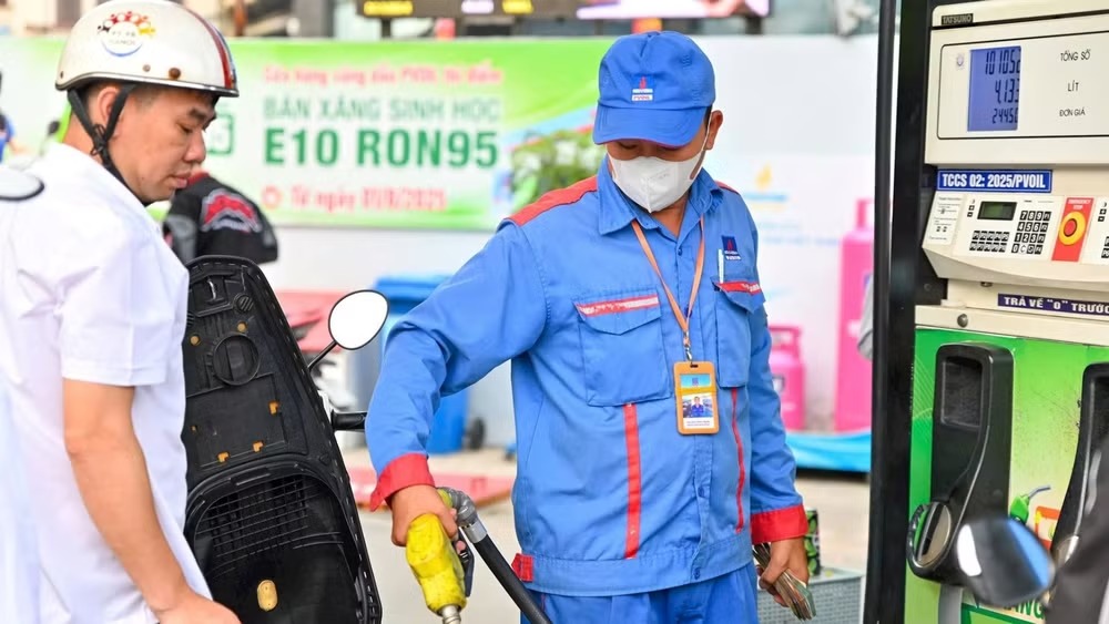 Xăng E10 tỏ rõ ưu việt về môi trường