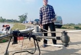 Gặp chàng trai Nghệ An bay drone chuyển lương thực ở vùng lũ: 