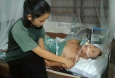 Những 'cơn sóng dữ' nuốt chửng tuổi thơ của cô bé tội nghiệp
