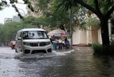 Hải Phòng: Mưa lớn kéo dài, nhiều tuyến phố ngập sâu