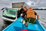 Bất chấp cảnh báo, tài xế