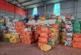 Phát hiện 94.039 kg quần áo cũ không rõ nguồn gốc tại kho hàng của bà Nguyễn Thị Nhàn
