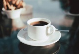 Vợ sốc nặng khi ChatGPT vạch mặt chồng ngoại tình từ vết cặn cà phê trong ly