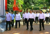 Tổng Bí thư Tô Lâm dâng hương tưởng niệm Bác Hồ và các Anh hùng liệt sĩ tại Quảng Bình