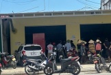 Phá cửa quán bánh canh thì phát hiện 2 vợ chồng tử vong, 2 con nguy kịch