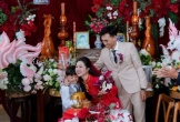 Em trai tặng heo đất cho chị đi lấy chồng, chúc câu ai cũng bật cười