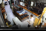 Cô gái bị gã thanh niên quấy rối trong shop quần áo ở Ninh Bình