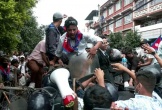 Hàng nghìn thanh niên Nepal xuống đường biểu tình, ít nhất 20 người thiệt mạng