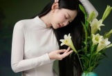 Lê Bống diện áo dài trắng tái hiện bức tranh 'Thiếu nữ bên hoa huệ'