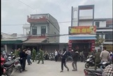 Chồng nổ súng giết vợ, dùng dao đâm tử vong 1 người đàn ông rồi tự sát