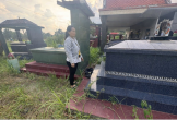 Sinh con xong đưa ra khu mộ bỏ rồi trở về phòng trọ